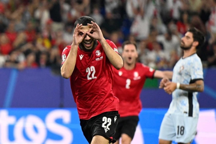 Ngôi sao Euro 2024 Georges Mikautadze gia nhập AS Monaco