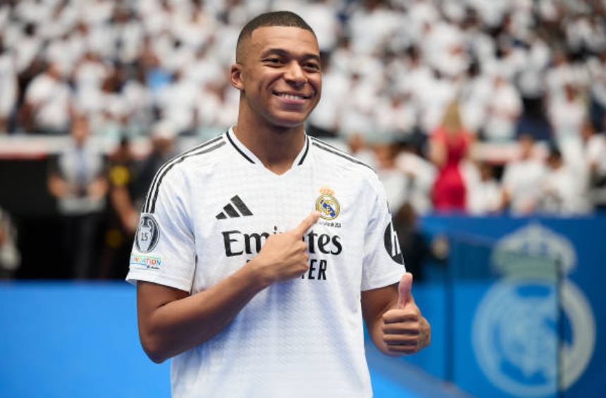 Quy mô đội hình mỏng của Real Madrid là một rủi ro lớn