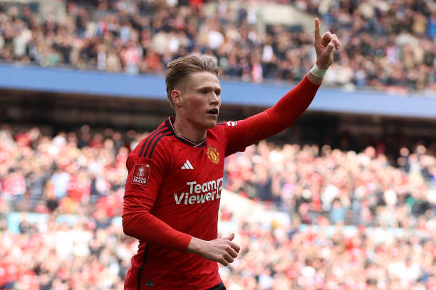 HLV Coventry ca ngợi cầu thủ tạo nên sự khác biệt cho M.U