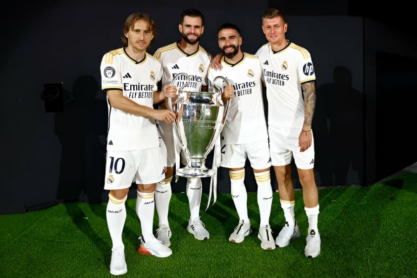 Zidane Bỏ Qua Ronaldo, Chọn Bộ Ba Huyền Thoại Của Real Madrid