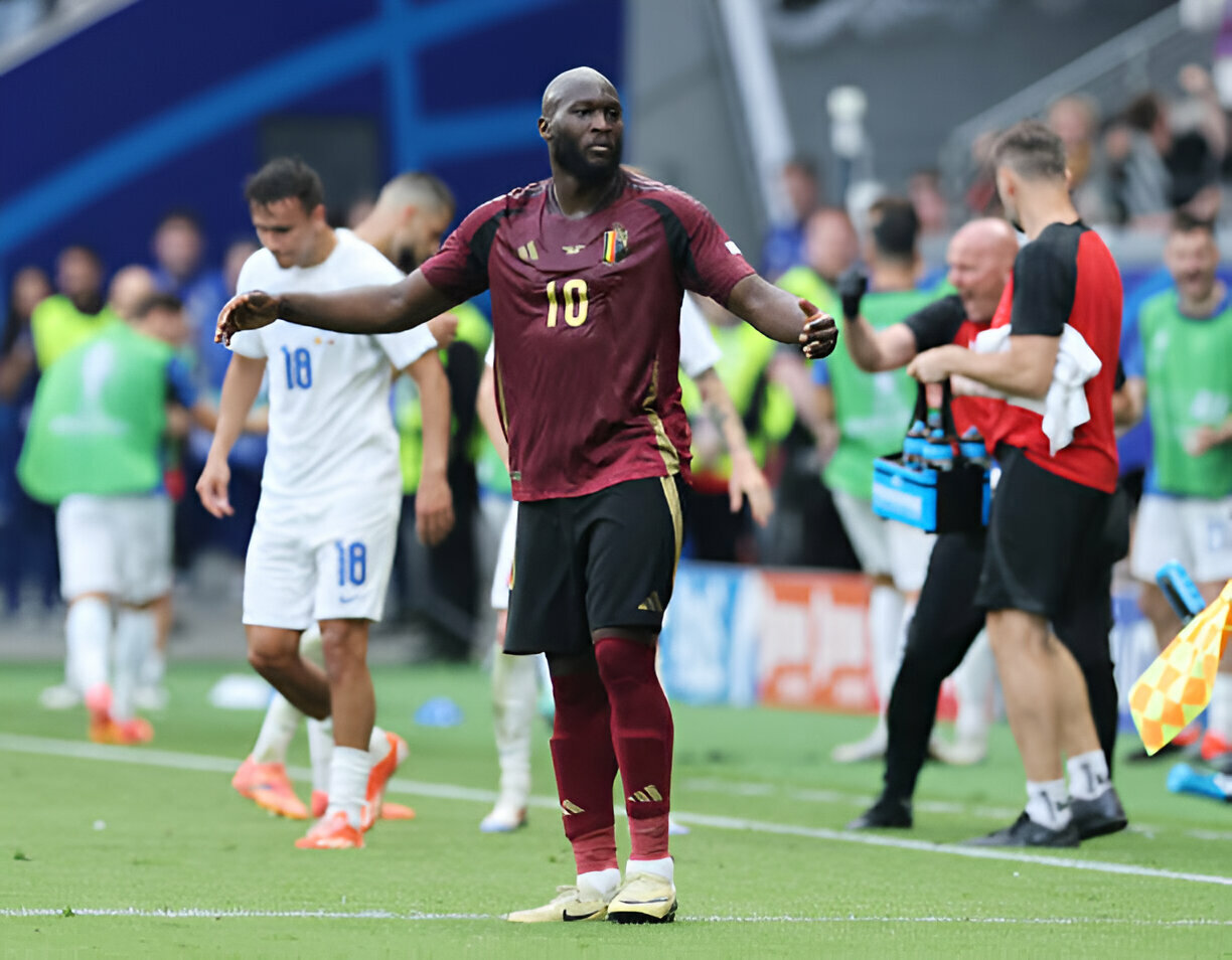 Sự vô duyên của Lukaku khiến Bỉ gục ngã trước Slovakia