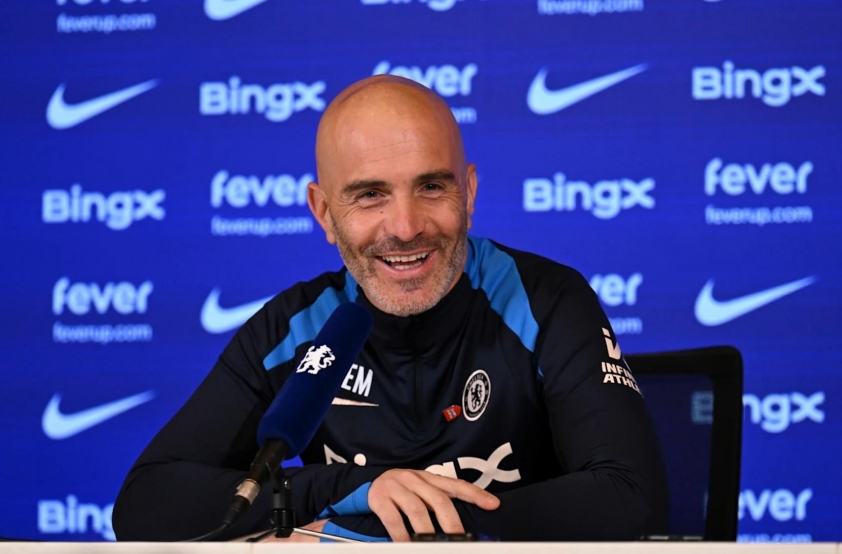 Chelsea duy trì sự khiêm tốn, không bị cuốn theo cuộc đua vô địch