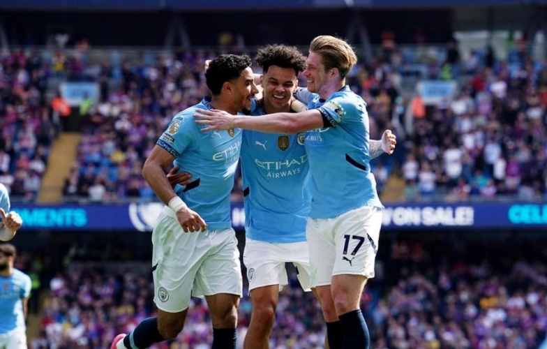 Công nghệ việt vị bán tự động tại Premier League: Bước tiến lớn hay vẫn còn tranh cãi?