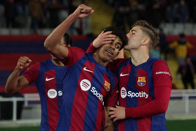 Nhận định Barcelona vs Napoli (03h00 ngày 13/3): Bất phân thắng bại