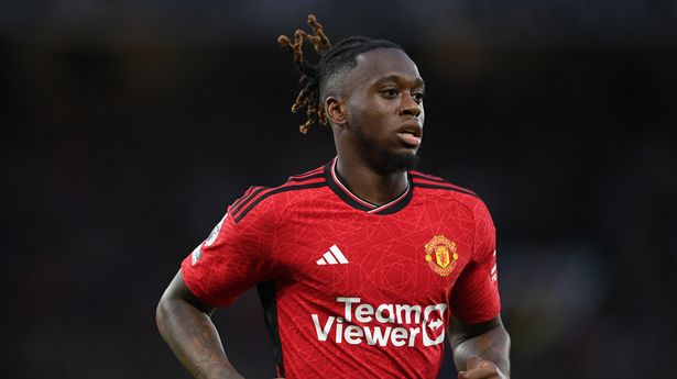 Wan-Bissaka sắp rời Man Utd để nhường chỗ cho Mazraoui