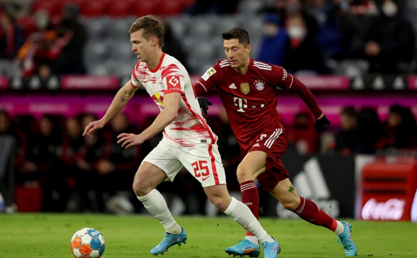 Dani Olmo háo hức chơi cùng 