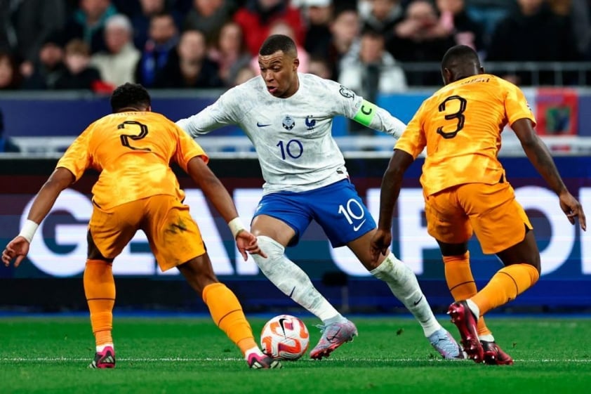 Đội trưởng Hà Lan cảnh báo: Mbappe là một cầu thủ đẳng cấp, không thể ngăn chặn đơn lẻ