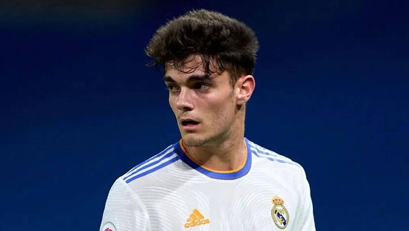 Real Madrid lên kế hoạch mua lại hậu vệ trái triển vọng Miguel Gutierrez