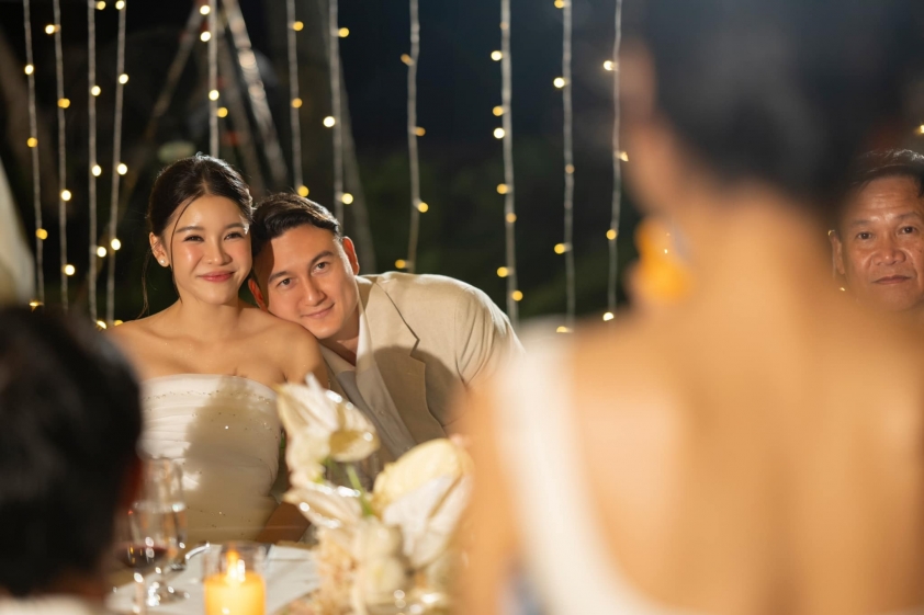 Đặng Văn Lâm rực rỡ trong bộ ảnh cưới ngập tràn hạnh phúc bên vợ yêu