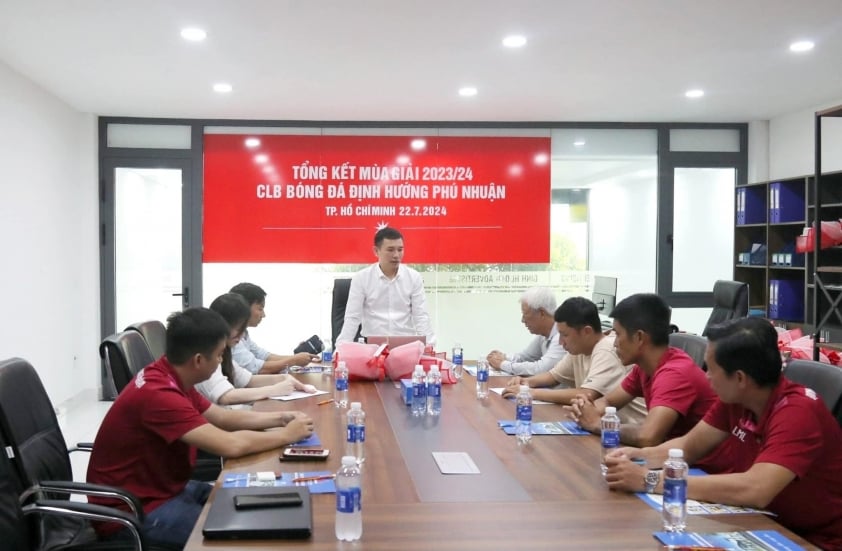 Đương kim Vô địch hạng Nhì Định Hướng Phú Nhuận đối mặt nguy cơ bỏ lỡ giải Hạng Nhất Quốc gia 2024/25