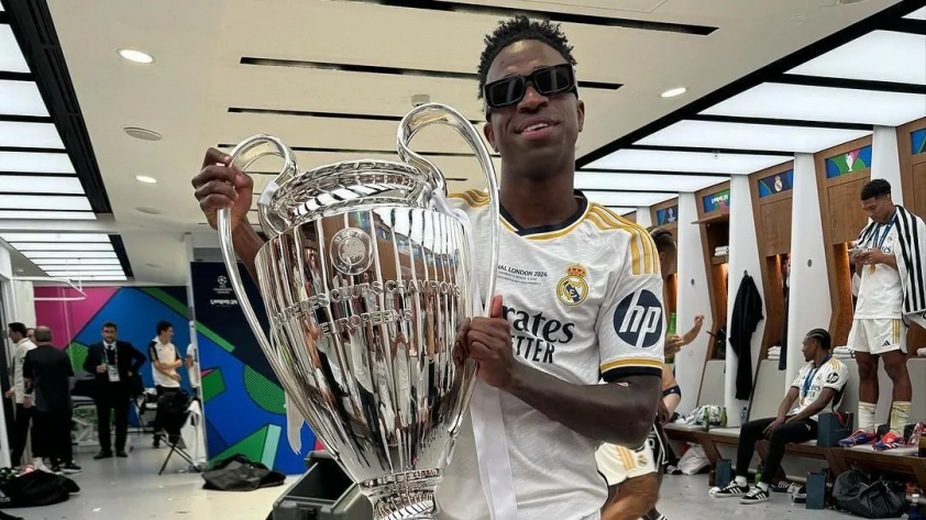 Vinicius Jr. Thể Hiện Tình Yêu Mãnh Liệt Với Real Madrid Trong Buổi Tập Luyện
