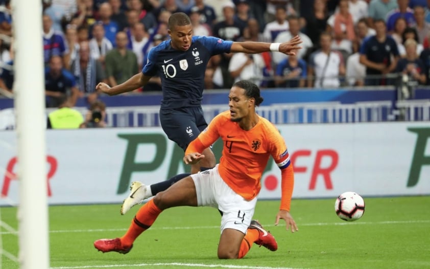 Đội trưởng Hà Lan cảnh báo: Mbappe là một cầu thủ đẳng cấp, không thể ngăn chặn đơn lẻ