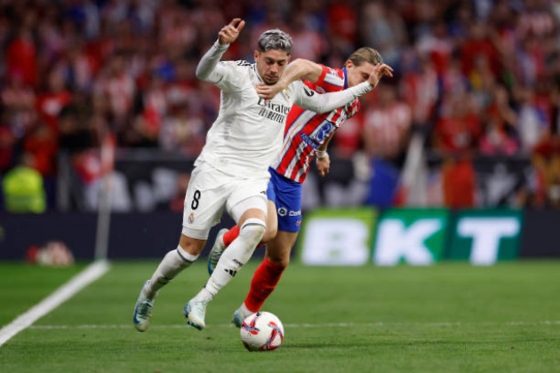 Real Madrid và Atletico Madrid Derby Thành Madrid Nóng Bỏng với Tranh Cãi và Sự Căng Thẳng