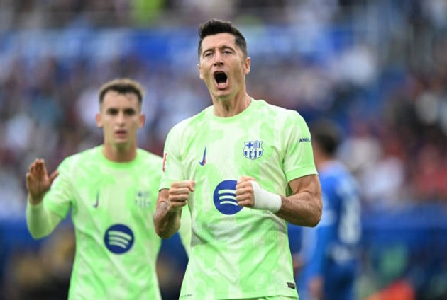 Barca Trở Lại Đường Đua Với Cú Hat-trick Của Lewandowski Trước Alaves