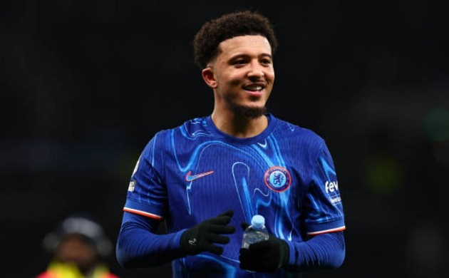 Sancho Tái Sinh Rực Rỡ tại Chelsea, Cáo Buộc Man United Quản Lý Yếu Kém