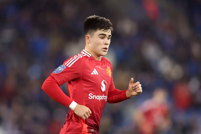 Amorim chính thức dẫn dắt Man United, ra quyết định quan trọng về sao trẻ Harry Amass