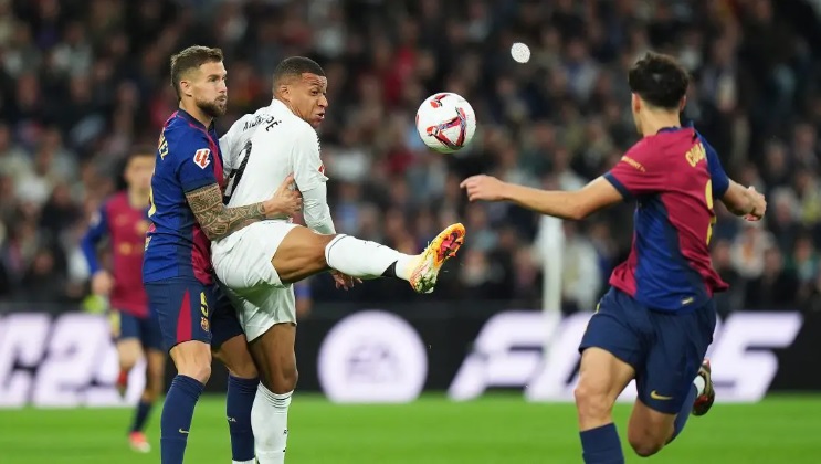 Inigo Martinez - Tấm lá chắn vững chắc của Barcelona