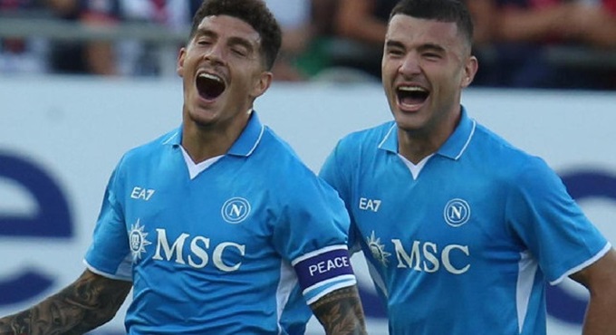 Bộ ba hàng thủ thép của Napoli Đá tảng vững chắc cho thành công