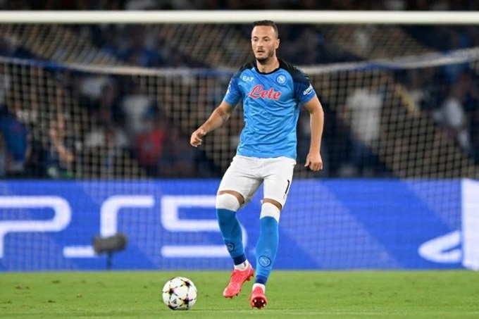 Bộ ba hàng thủ thép của Napoli Đá tảng vững chắc cho thành công