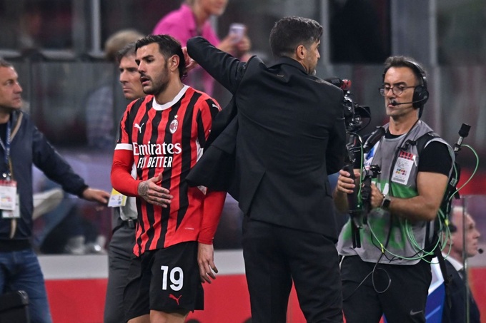 Fonseca loại Theo Hernandez khỏi đội hình xuất phát Milan do thái độ thiếu chuyên nghiệp