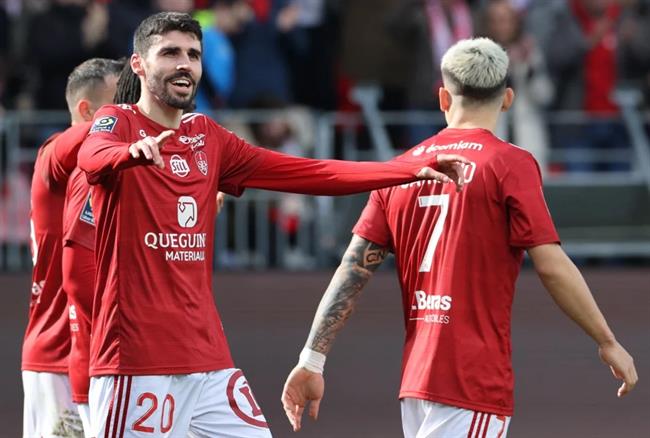 Cuộc Đối Đầu Gây Cấn Giữa Auxerre và Brest Ai Sẽ Vươn Lên Ở Ligue 1?