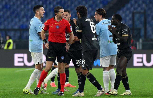 AC Milan hướng đến chiến thắng tiếp theo khi đối đầu với Cagliari trong cuộc đua vô địch Serie A