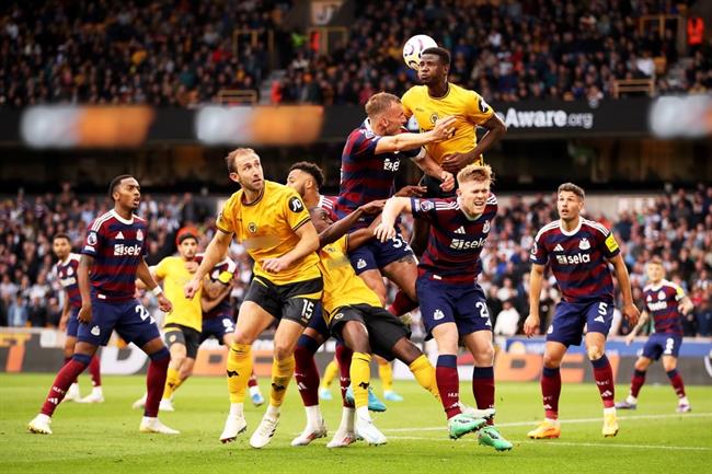 Wolves vs Liverpool The Reds Sẵn Sàng Tiếp Nối Chuỗi Thắng, Wolves Đối Mặt Vực Thẳm Xuống Hạng