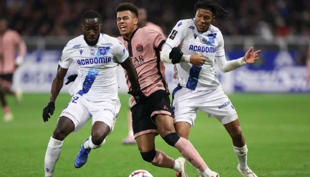 PSG chịu trận hòa không bàn thắng trên sân Auxerre, thất vọng với hàng công cùn