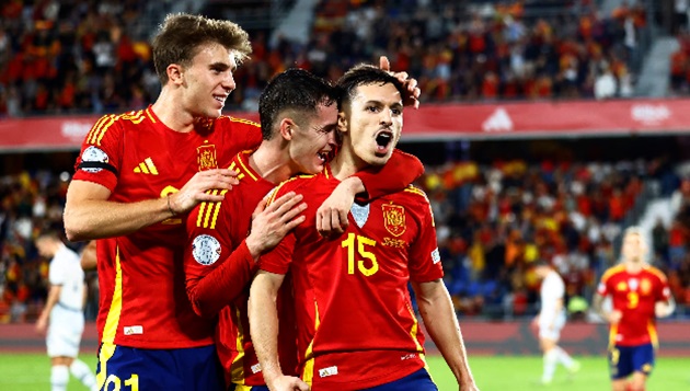 Cuộc rượt đuổi tỉ số nghẹt thở Tây Ban Nha thoát hiểm với chiến thắng 3-2 trước Thụy Sĩ