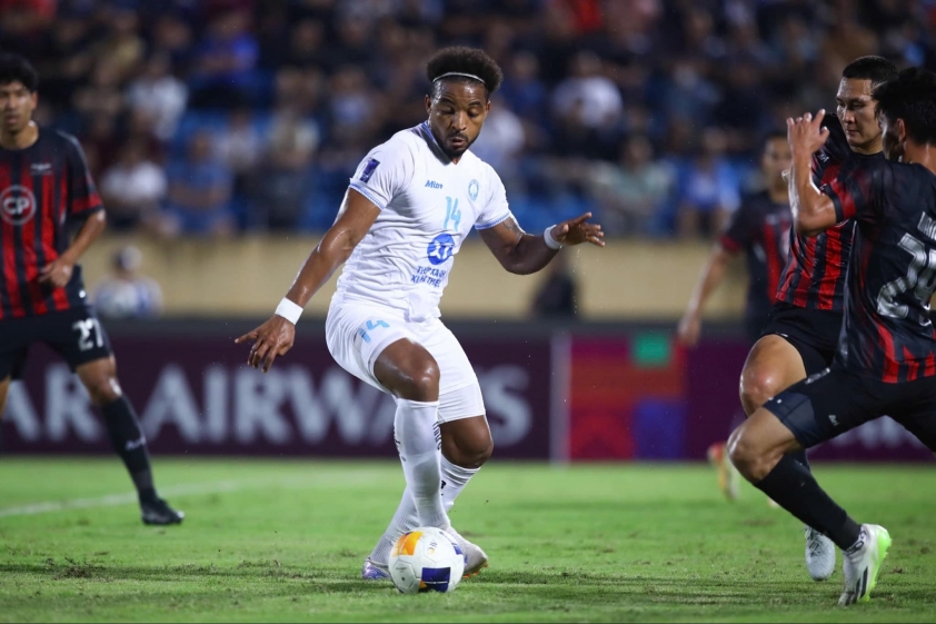 Nam Định chia điểm đáng tiếc với Bangkok United tại AFC Champions League Two