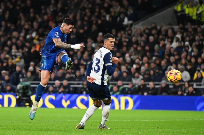 Khi áp lực mạng xã hội đè nặng lên các cầu thủ Tottenham