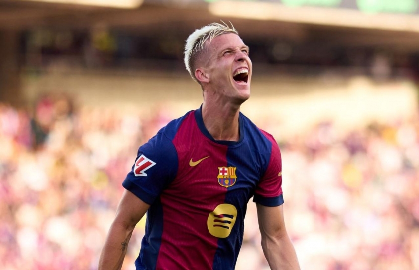 Dani Olmo đối mặt với nguy cơ bỏ lỡ La Liga do hạn chế tài chính của Barcelona