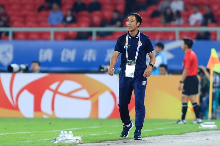 HLV Lê Đức Tuấn chính thức chèo lái CLB Hà Nội ở mùa giải 2024/25