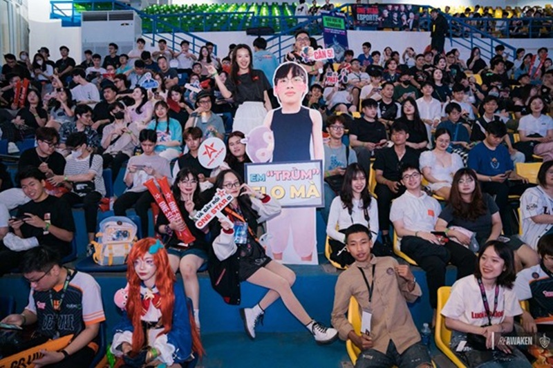 Khán đài Cung thể thao Quần Ngựa sôi động trước Vòng Chung kết Đấu Trường Danh Vọng Mùa Xuân 2024