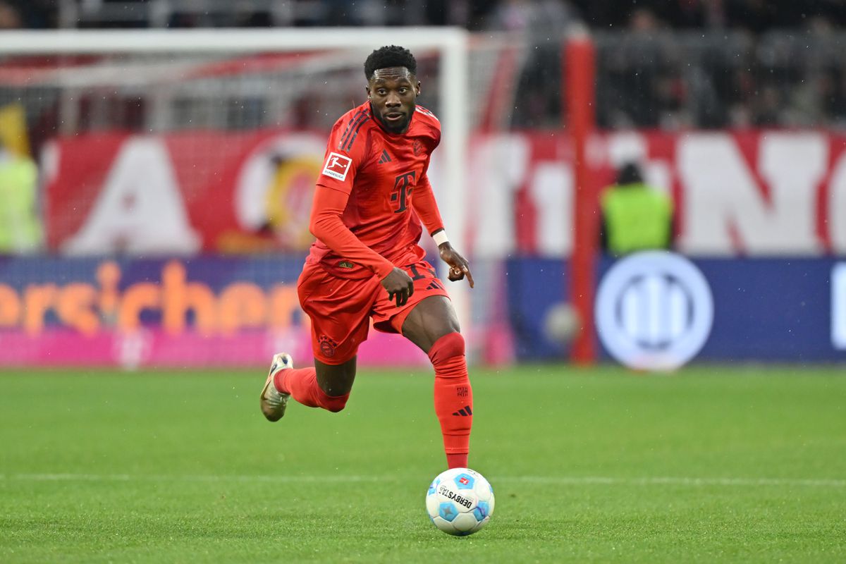 Alphonso Davies Khả Năng Sẽ Tiếp Tục Cống Hiến Cho Bayern Munich