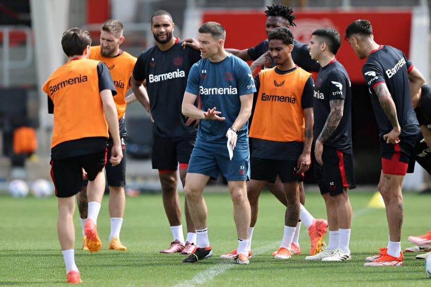 Xabi Alonso khẳng định 1 điều, Leverkusen đe doạ cả châu Âu