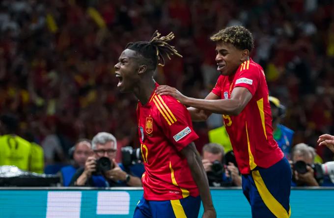 Barcelona nhắm tới Nico Williams: Một động thái khẩn thiết để nâng tầm hàng công