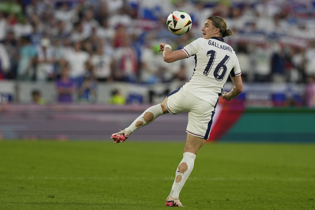 Chelsea Tiếp Cận Aston Villa Trong Thương Vụ Trao Đổi Watkins Lấy Gallagher