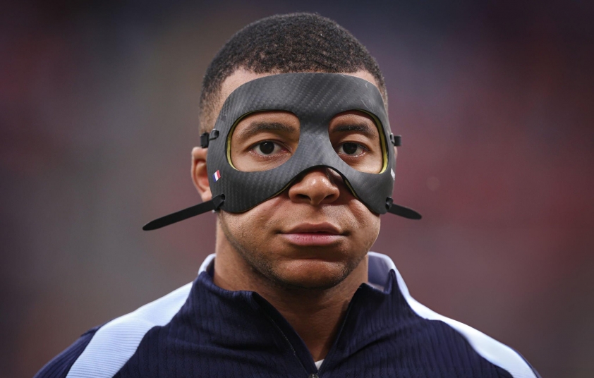 Tình trạng của Mbappe: Tchouameni tiết lộ thông tin quan trọng trước cuộc đụng độ với Ba Lan