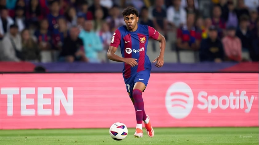 Lời khuyên quý giá từ Pep Guardiola cho thần đồng Barca Lamine Yamal: Bình tĩnh trước mọi chặng đường