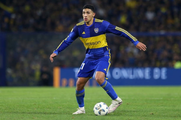 Arsenal để mắt đến sao trẻ của Boca Juniors, Ezequiel Fernandez