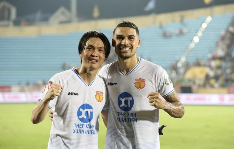 Nam Định Chỉ Còn Một Bước Chân Đến Ngôi Vương V-League