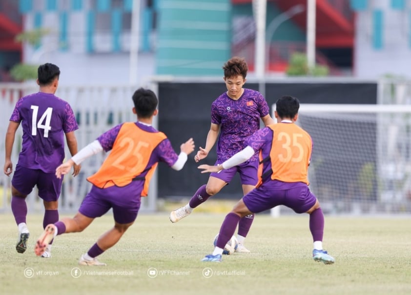 U20 Việt Nam lên đường sang Nhật Bản tập huấn trước thềm Vòng loại U20 châu Á 2025