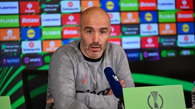 Xếp lịch thi đấu khó khăn Maresca cân nhắc các lựa chọn trong hàng tiền đạo toàn sao của Chelsea