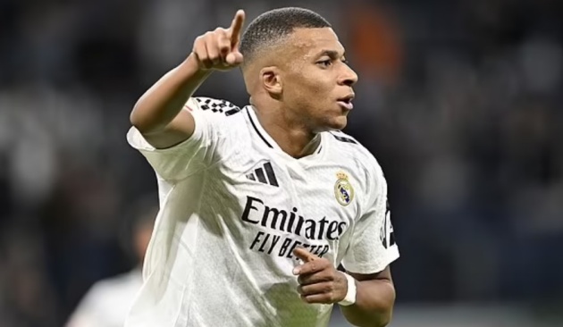 Carlo Ancelotti tin tưởng tuyệt đối vào Kylian Mbappe bất chấp những ồn ào bên lề