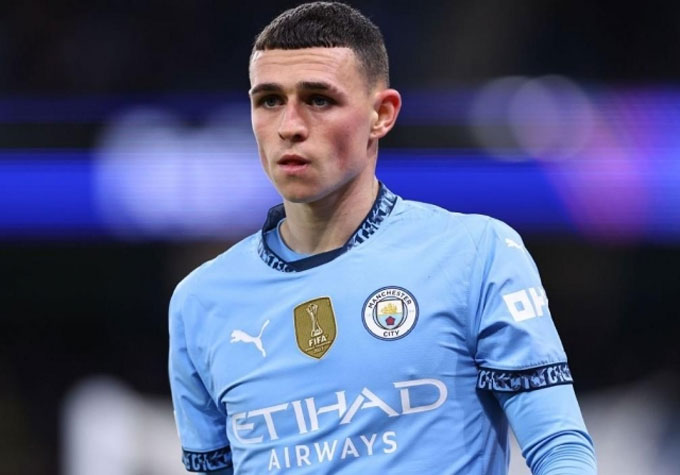 Man City sụp đổ ngoạn mục, để thua MU ngay trên sân nhà