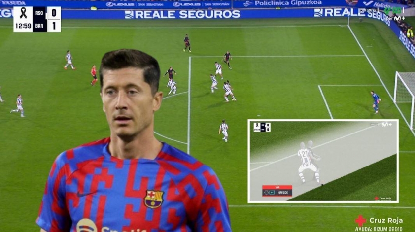 Cuộc đối đầu căng thẳng giữa trọng tài Fernandez và HLV Flick về bàn thắng bị từ chối của Barcelona