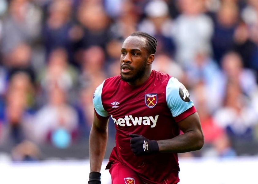 Tai nạn kinh hoàng đe dọa sự nghiệp của Michail Antonio