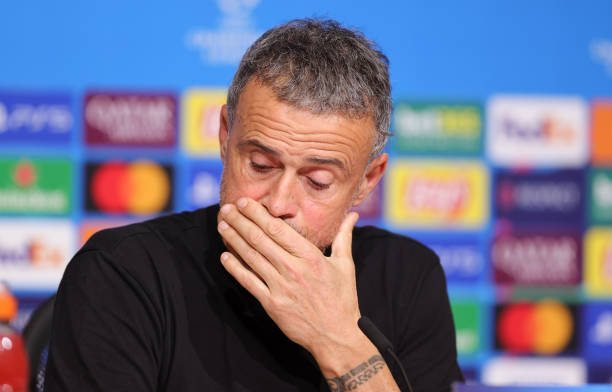Áp lực đè nặng lên Luis Enrique tại PSG, chỉ còn 3 trận đấu để cứu vãn tương lai