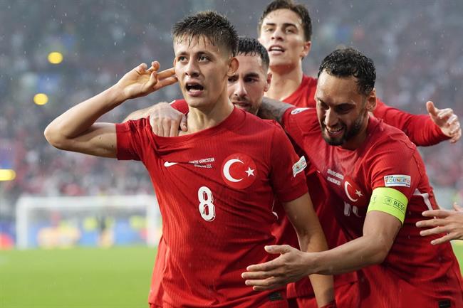 Arda Guler: Cầu thủ trẻ nhất ghi bàn trong trận ra mắt Euro, phá kỷ lục của Cristiano Ronaldo